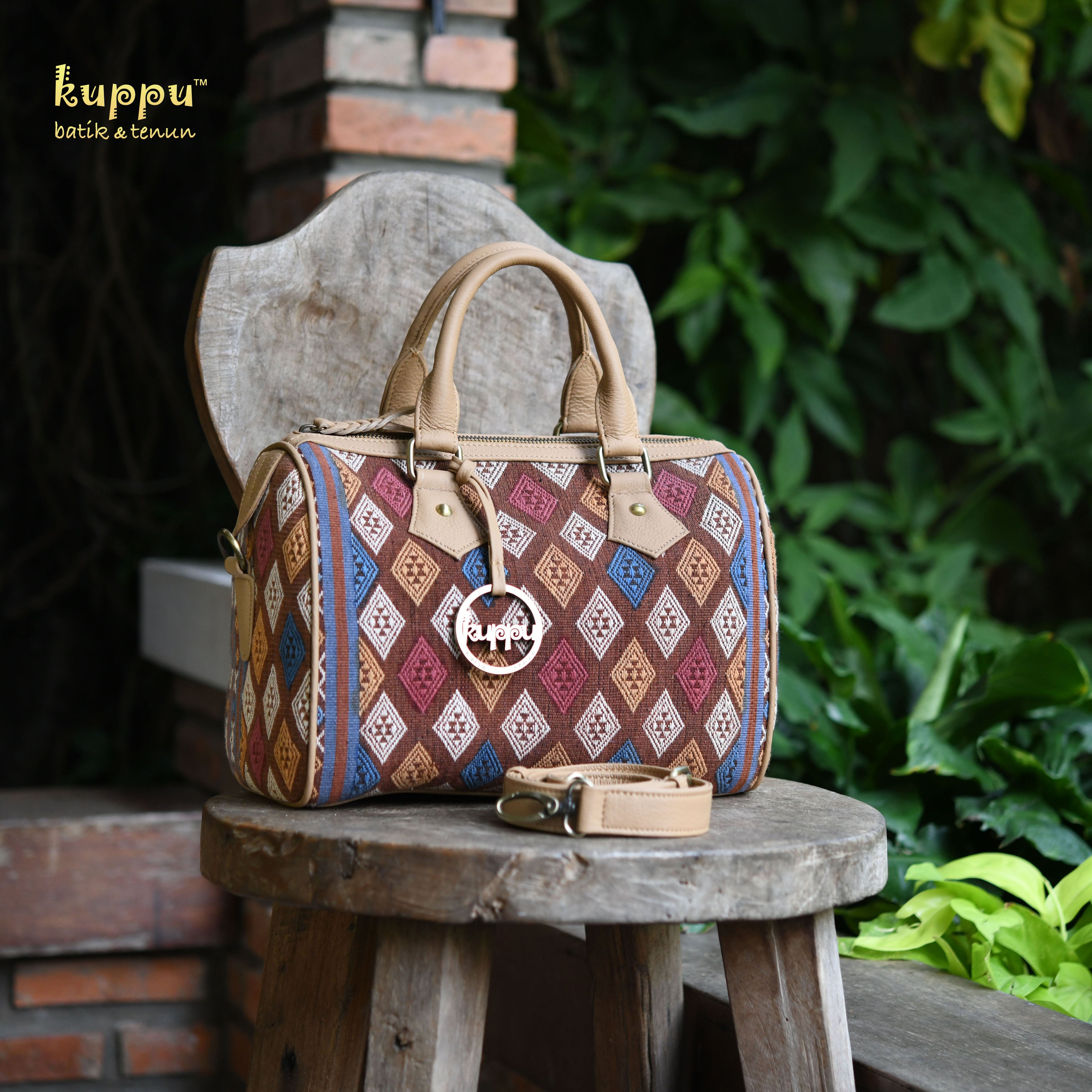 Moneta (L) Sumba Speedy Bag - Pahikung