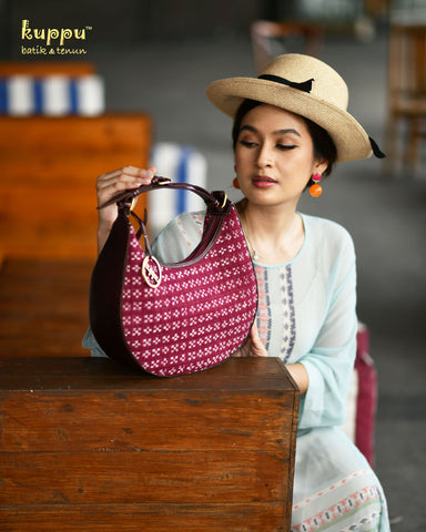 Sylvia (M) Tuban Shoulder Bag
