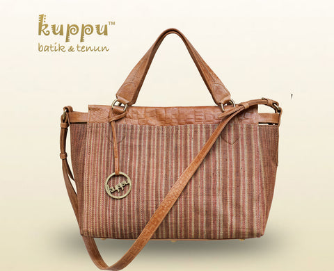 Camilla Kalimantan shoulder bag